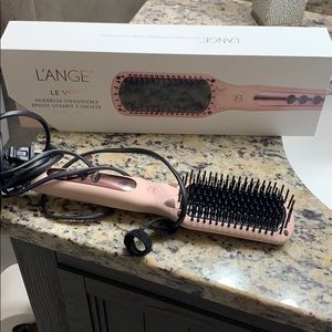 L’ANGE hairbrush straightener